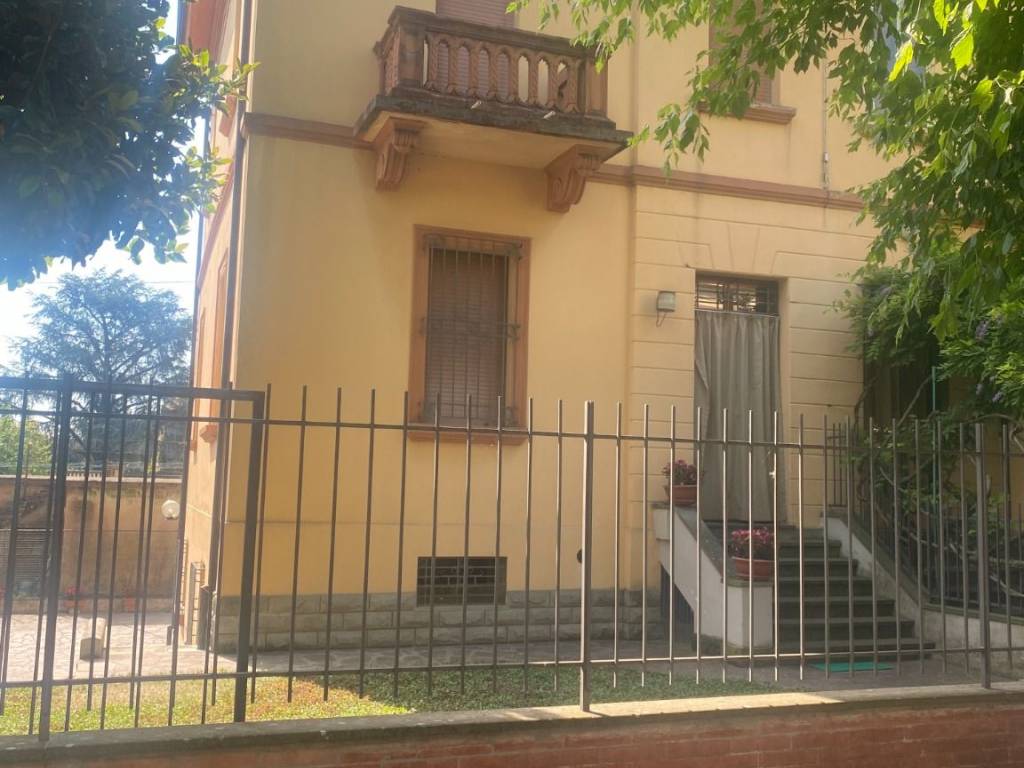 casa indipendente in vendita ad Imola