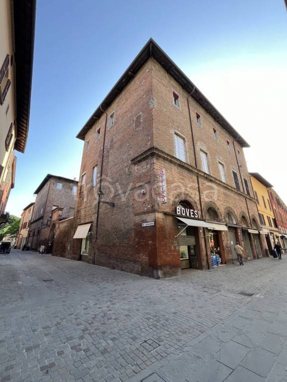 appartamento in vendita ad Imola in zona Centro Storico