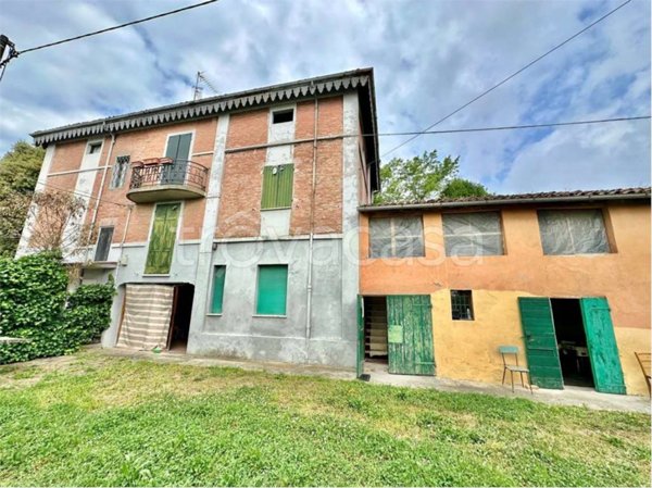 casa indipendente in vendita ad Imola