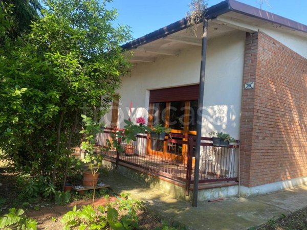 casa indipendente in vendita ad Imola