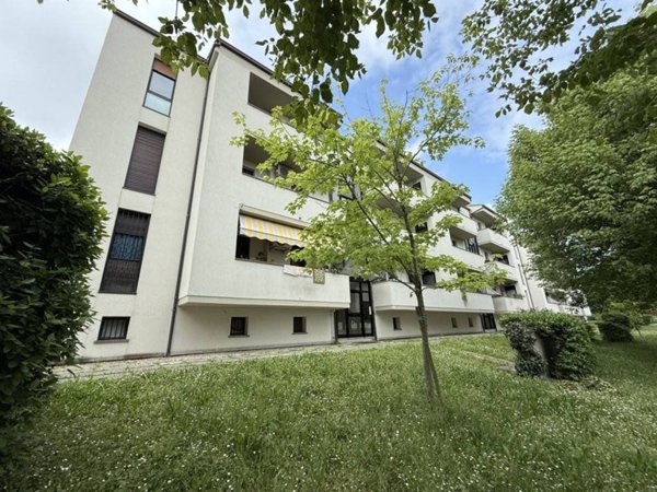appartamento in vendita ad Imola in zona Pedagna