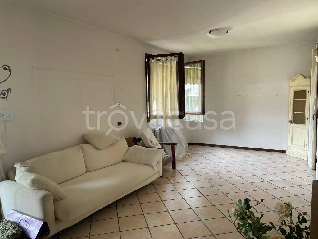 casa indipendente in vendita ad Imola