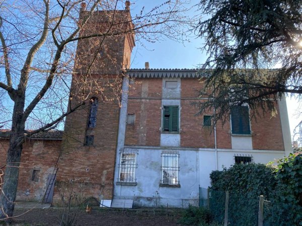 casa indipendente in vendita ad Imola