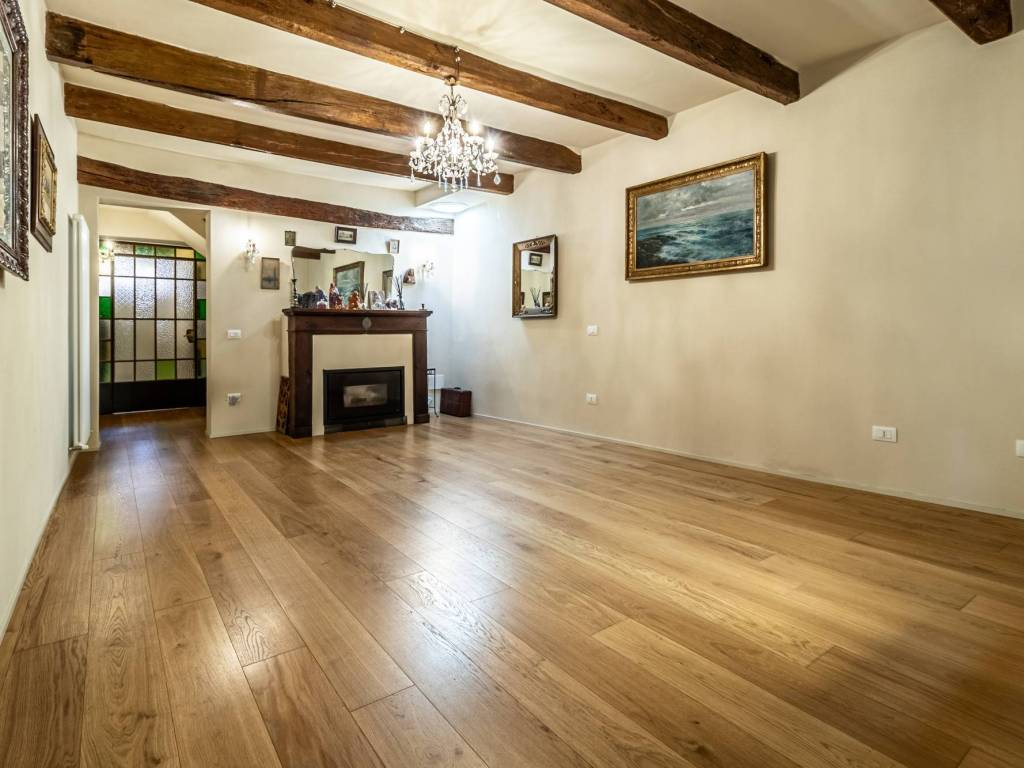 appartamento in vendita ad Imola in zona Centro Storico