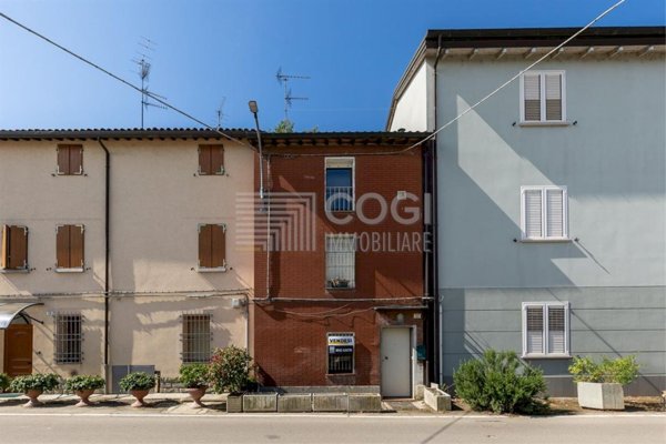 casa indipendente in vendita ad Imola in zona Zello