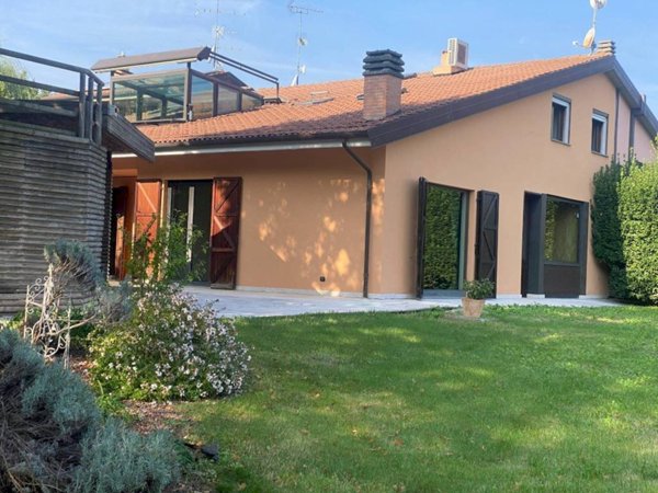 casa indipendente in vendita ad Imola