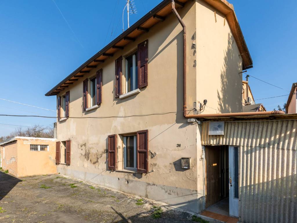 casa indipendente in vendita ad Imola in zona Pedagna