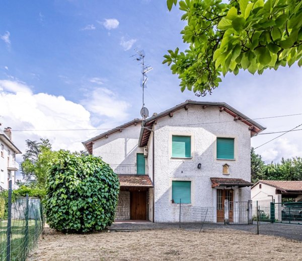casa indipendente in vendita ad Imola