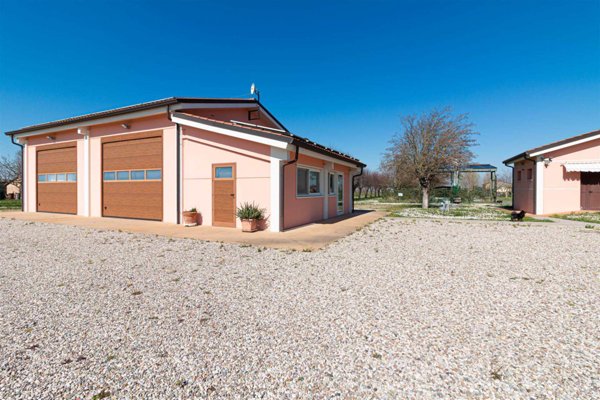 casa indipendente in vendita ad Imola in zona Càsola Canina