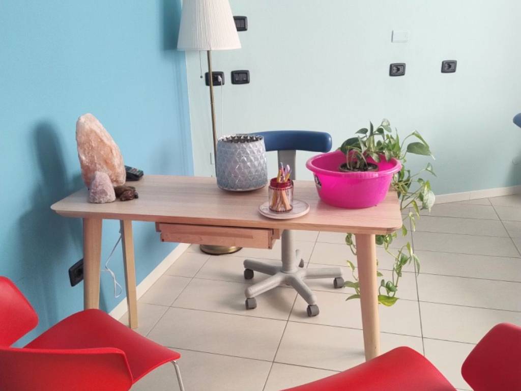 ufficio in vendita ad Imola in zona Càsola Canina