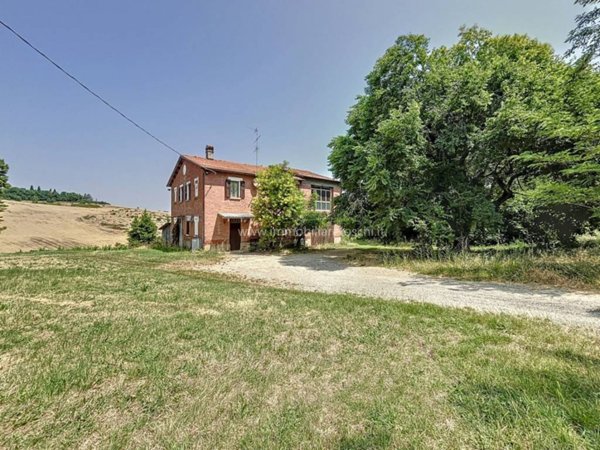 casa indipendente in vendita ad Imola in zona Pedagna