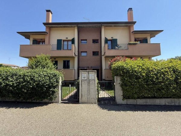 appartamento in vendita ad Imola in zona Pedagna