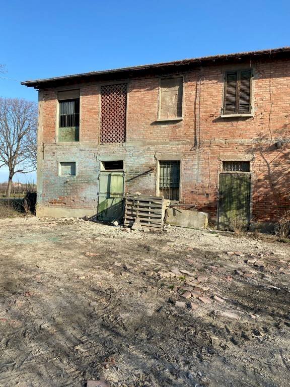 casa indipendente in vendita ad Imola