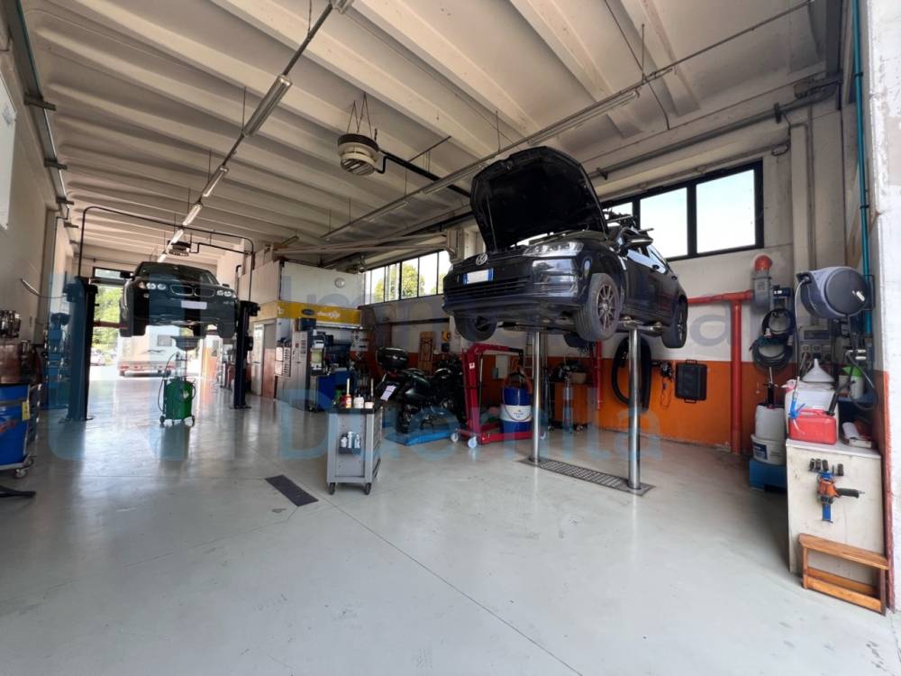 ufficio in vendita ad Imola