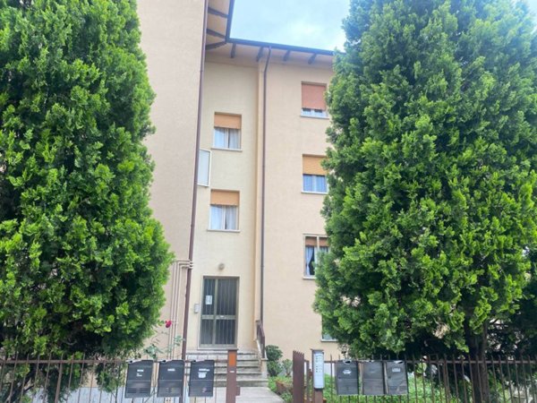 appartamento in vendita ad Imola in zona Area Industriale