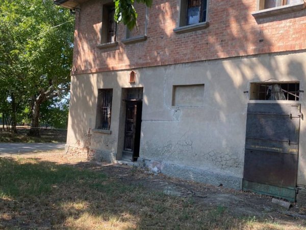 casa indipendente in vendita ad Imola in zona San Prospero