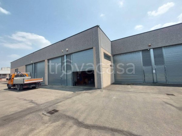 locale di sgombero in vendita ad Imola