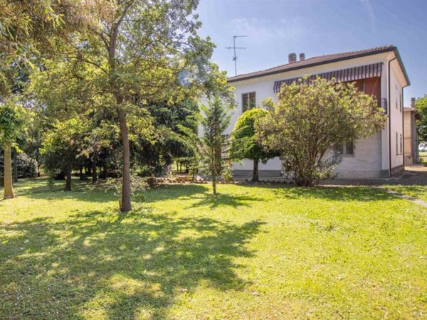 appartamento in vendita ad Imola in zona Sasso Morelli
