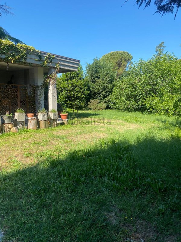 casa indipendente in vendita ad Imola