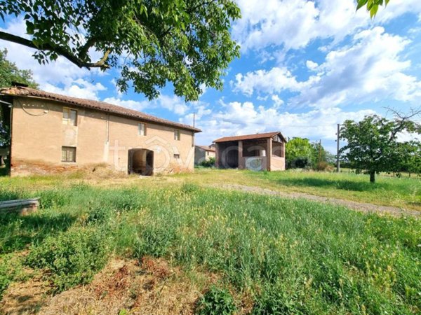 casa indipendente in vendita ad Imola