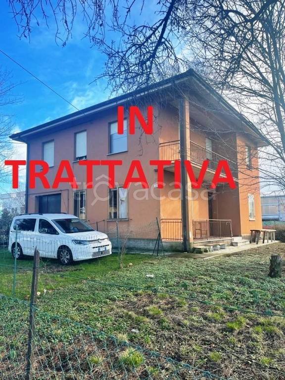 casa indipendente in vendita ad Imola