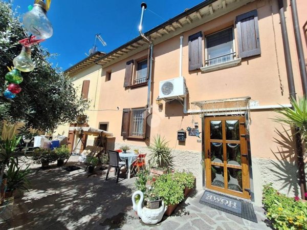 appartamento in vendita ad Imola in zona Sesto Imolese