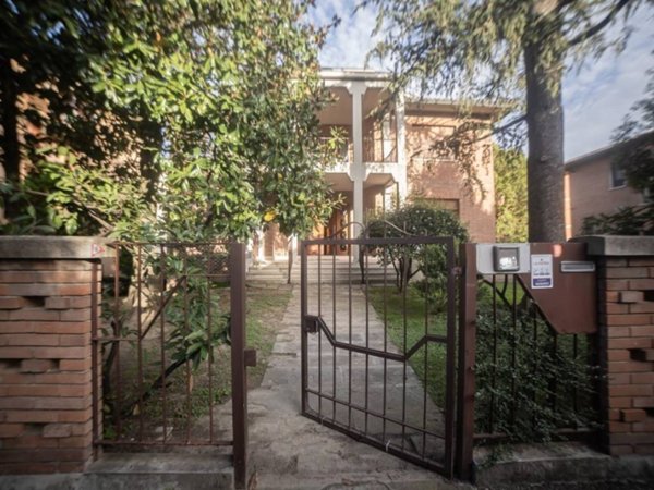 casa indipendente in vendita ad Imola