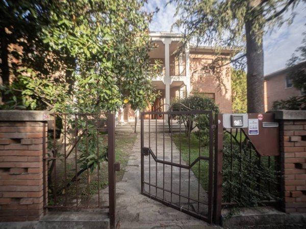 casa indipendente in vendita ad Imola