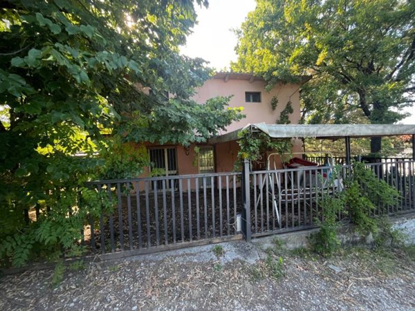 casa indipendente in vendita ad Imola in zona Ponticelli