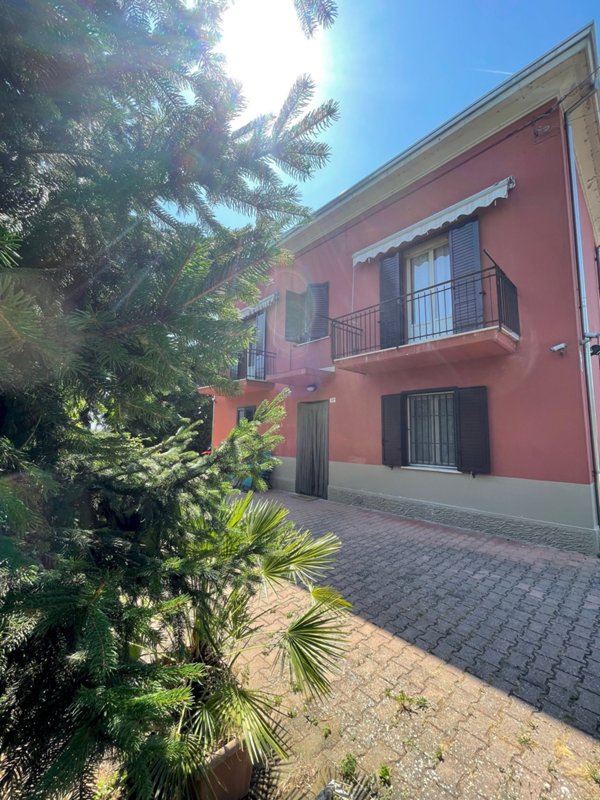 casa indipendente in vendita ad Imola