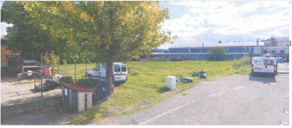 locale di sgombero in vendita ad Imola