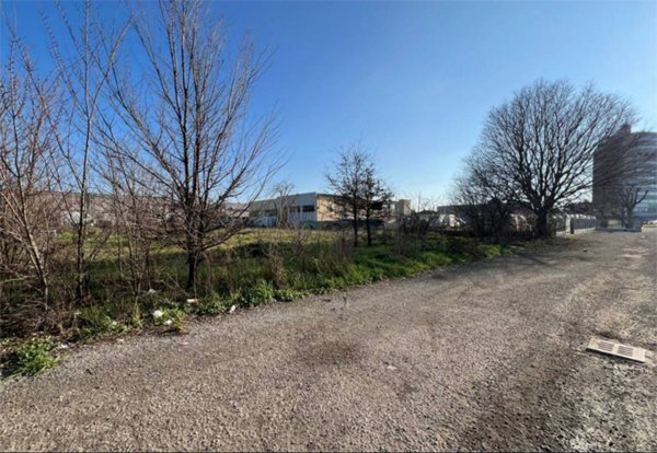 terreno edificabile in vendita ad Imola