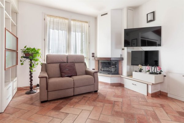 appartamento in vendita ad Imola in zona Càsola Canina