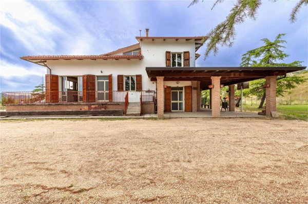 casa indipendente in vendita ad Imola in zona Ponticelli