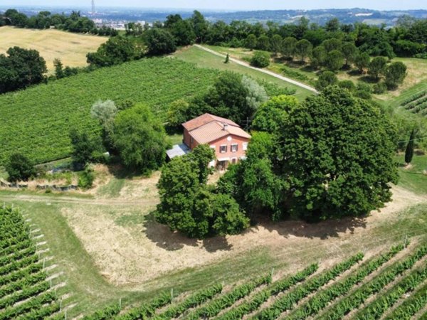 appartamento in vendita ad Imola in zona Pedagna