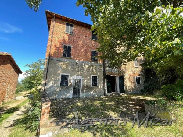 casale in vendita ad Imola