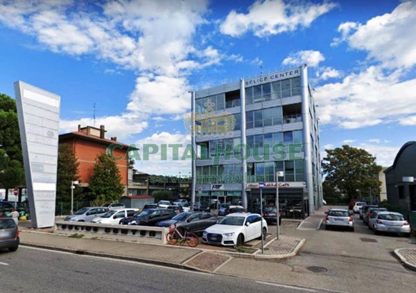 ufficio in vendita ad Imola in zona Area Industriale