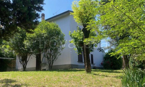casa indipendente in vendita ad Imola