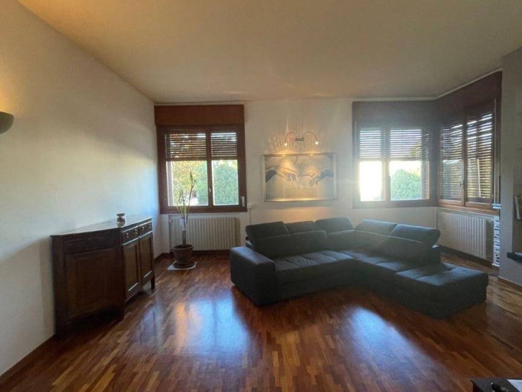 appartamento in vendita ad Imola in zona Càsola Canina