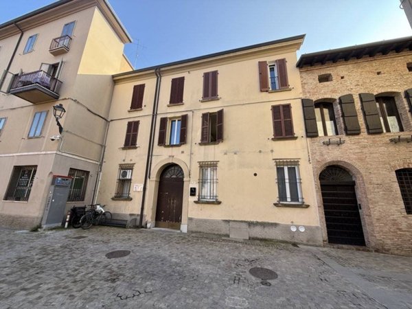negozio in vendita ad Imola in zona Centro Storico