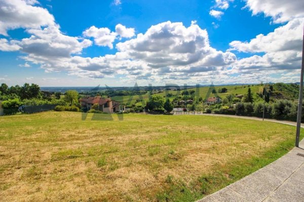 terreno edificabile in vendita ad Imola