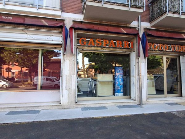 negozio in vendita ad Imola in zona Centro Storico