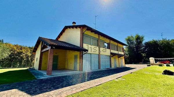 casa indipendente in vendita ad Imola