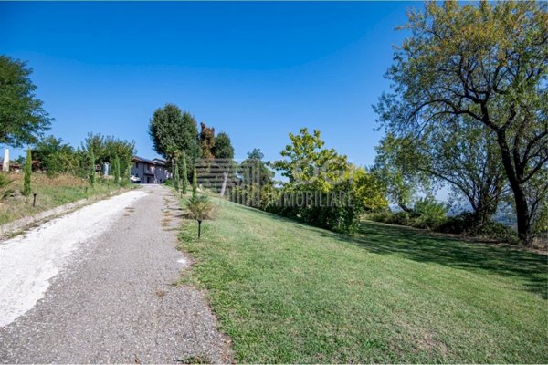 casa indipendente in vendita ad Imola