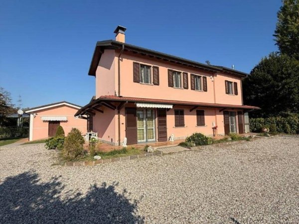 casa indipendente in vendita ad Imola in zona Sasso Morelli