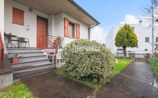 appartamento in vendita ad Imola in zona Pedagna