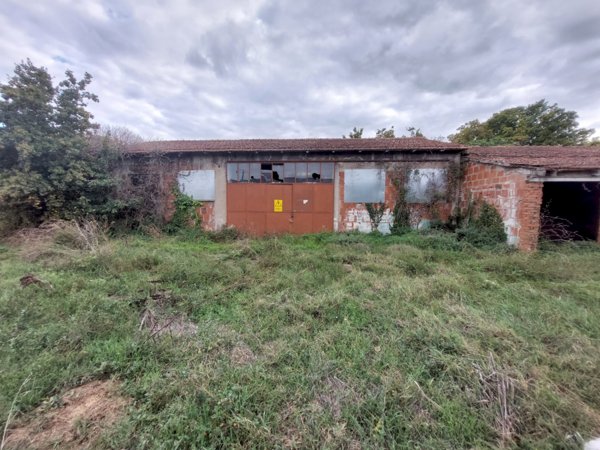 terreno edificabile in vendita ad Imola in zona Area Industriale