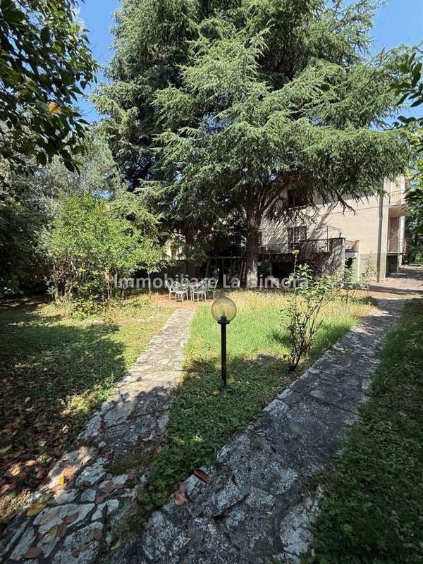 casa indipendente in vendita ad Imola