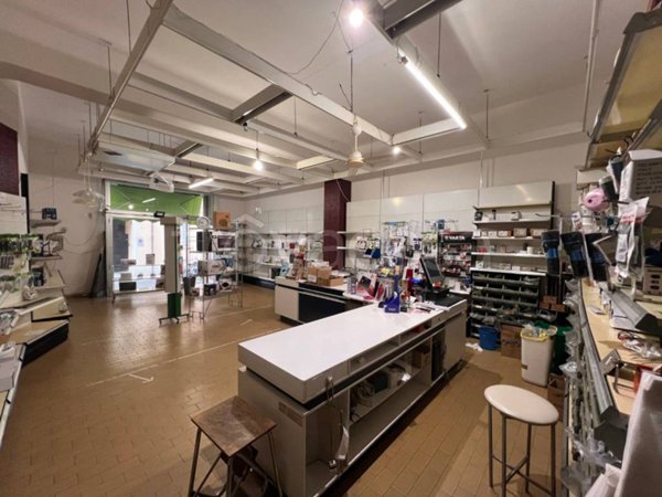 negozio in vendita ad Imola in zona Centro Storico