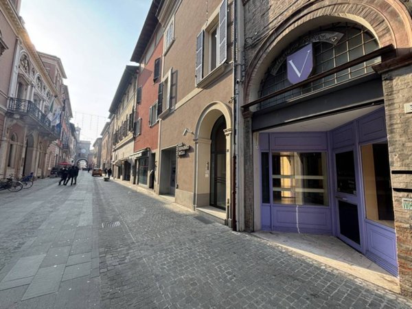 negozio in vendita ad Imola in zona Centro Storico